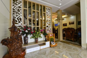  Hung Vuong Hotel  Буонметхуот
